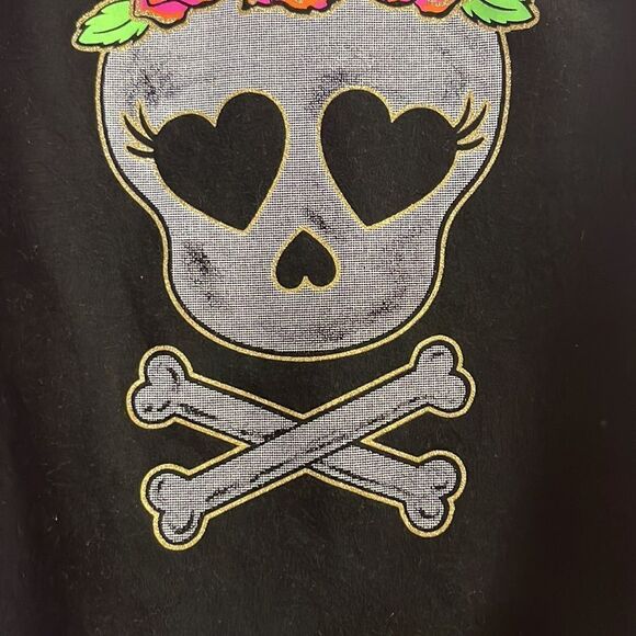 Celebrate Halloween Glitter Skull w/ Cross Bones and Roses Baseball Shirt- 7/8 - Picture 7 of 16